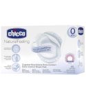 Discos Absorbentes Antibacterias CHICCO 60 unidades Durante la lactancia, especialmente durante en las delicadas fases iniciales, pueden aparacerer molestas irritaciones en el pecho y grietas, que crean dificultades y causan dolor durante la toma y que ne