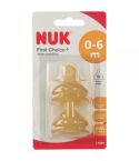 La forma ortodóntica de Nuk, combinada con el apoyo labial Nuk First Choice extra ancho, hace que resulte más fácil amamantar y alternar entre el pecho y el biberón.